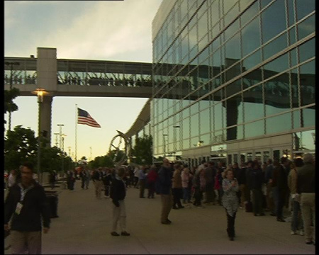 巴菲特:貨幣進入貶值時代 賭中國未來十年好事不斷