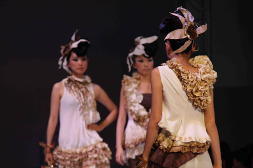 “蘇菲爾杯”服裝設計賽榕城驚艷上演(組圖)