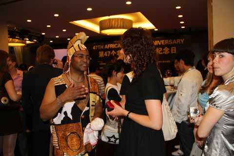 在大連非洲友人舉行“非洲日”慶祝活動