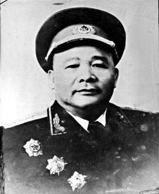 毛新宇等70名開國元勛后代將赴湖北緬懷開國大將