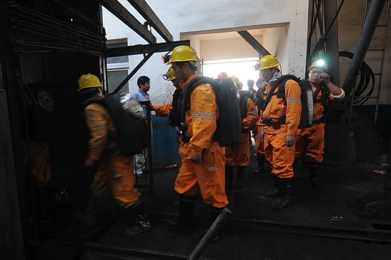 河南平頂山煤礦火藥爆炸事故26人升井46人遇難