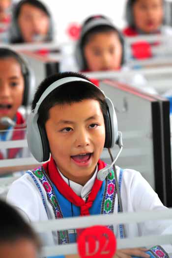 湖北恩施：校園廣推素質教育 民族文化百花齊放(組圖)