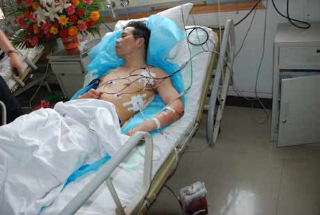 鞏義警方神勇出擊擒兇頑 副局長血灑街頭贏民贊