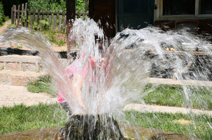 京郊避暑勝地玉渡山夏日激情戲水(圖)