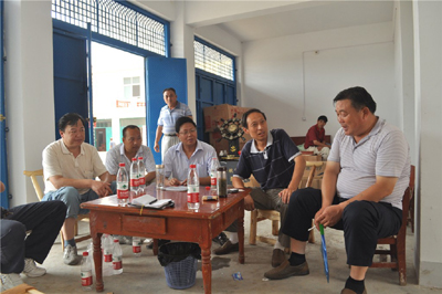 河南鄧州市移民安置地 齊心協力謀發展(圖)