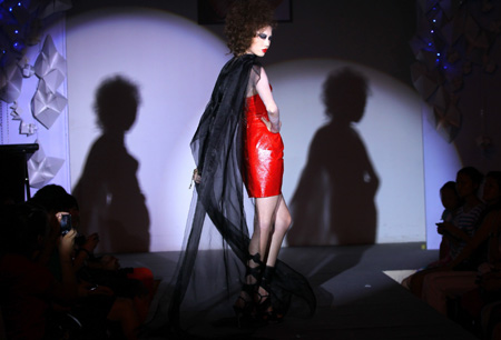 毛戈平學生畢業展[組圖]