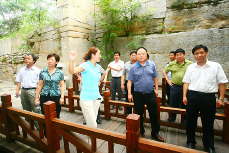 江蘇省灌南縣黨政考察團到全國百強縣市永城市考察