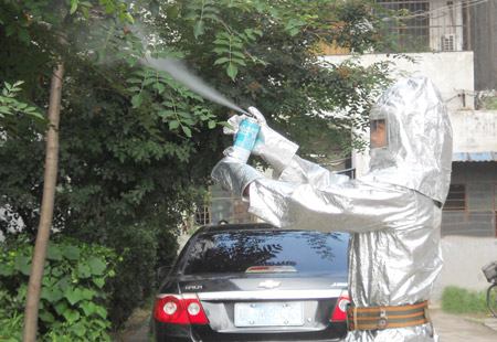 毒蜂頻頻傷人 河南漯河一小區居民不敢出門