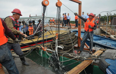 深圳違章建筑海上皇宮被一拆為三