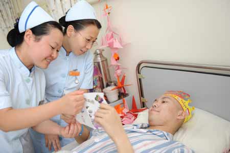 挑戰(zhàn)世界級(jí)難度手術(shù) 天津愛(ài)舞少年保住右腿