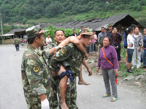 云南貢山發生特大山洪泥石流災害 軍警民攜手救援
