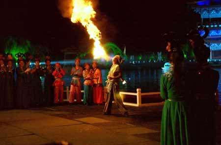 豫商走訪清明上河園 感受開封古都文化