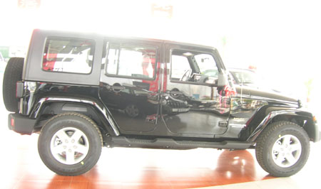 克萊斯勒召回部分進口2010款吉普牧馬人越野車