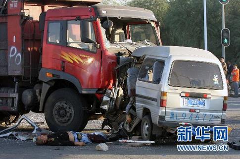 哈爾濱發生一起交通事故造成7人死傷