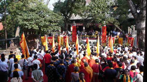 山西運城：華人齊聚關公故里 世界最高關帝像落成