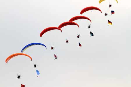 2010中國國際航空體育節表演精彩紛呈