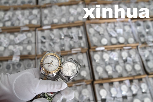 武漢海關偵破特大名表走私案 流入眾多城市