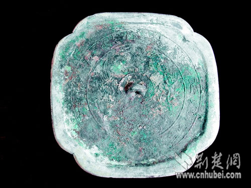 江夏區發現北宋夫妻并穴墓 出土文物20余件