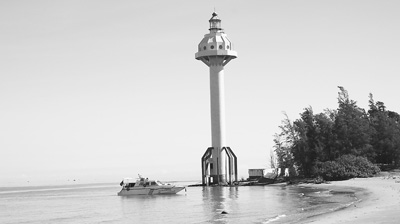 廣東湛江外海最大無(wú)人島10余年減小近一半