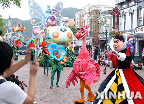 迪士尼與申迪集團(tuán)簽協(xié)議 上海迪士尼項(xiàng)目正式啟動(dòng)