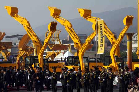 海峽兩岸機(jī)械產(chǎn)業(yè)博覽會(huì)開幕 周鐵農(nóng)吳伯雄祝賀