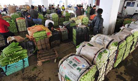  六超市4類菜實(shí)行限價(jià) 哄抬物價(jià)最高罰100萬