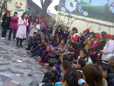 河大學子走進殘疾人健康診療中心 關愛殘障兒童