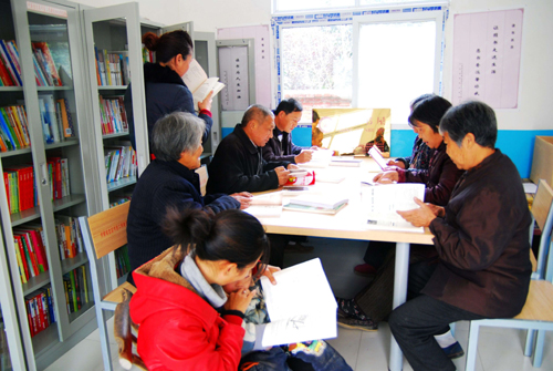 河南潢川：農村書屋深受村民歡迎