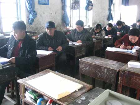 湖南隆回：1.5萬人統(tǒng)一參加法律考試