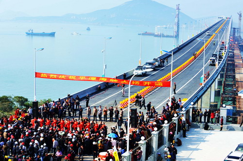 平潭海峽大橋通車　結束輪渡進出海島歷史