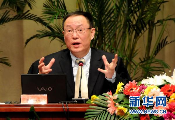 中央宣講團(tuán)在安徽、重慶、甘肅、內(nèi)蒙古、福建舉行黨的十七屆五中全會(huì)精神報(bào)告會(huì)