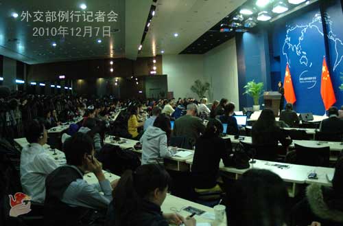 外交部就朝鮮半島局勢、諾獎頒獎等答問(實錄)