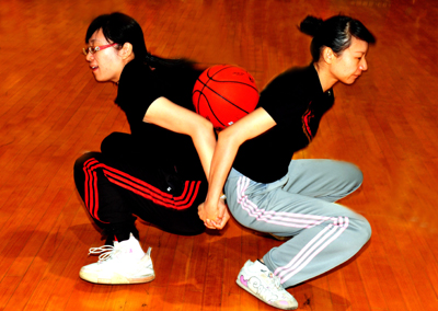 青年趣味運動會（組圖）