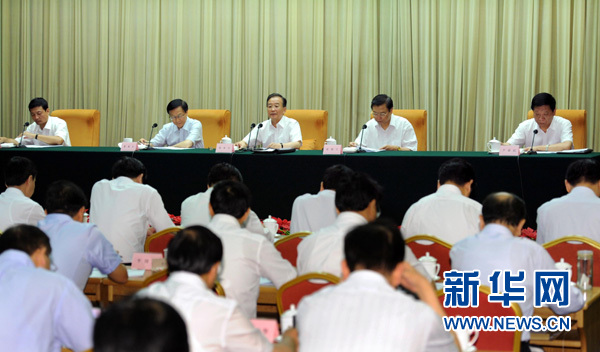 溫家寶:任內基本實現城鎮居民社會養老保險和新農保全覆蓋