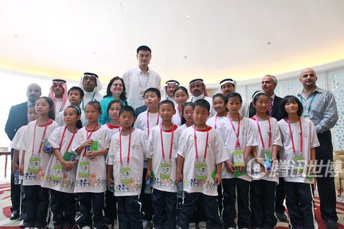 “公益達人”姚明