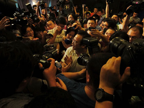 鐵道部為事故道歉　發言人否認有外籍人士遇難