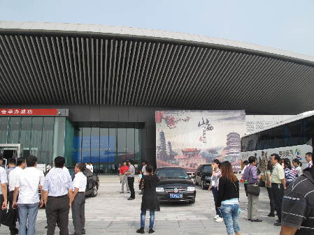 “轉(zhuǎn)型跨越看山西”之一 帶上網(wǎng)絡(luò)眼 六度看山西