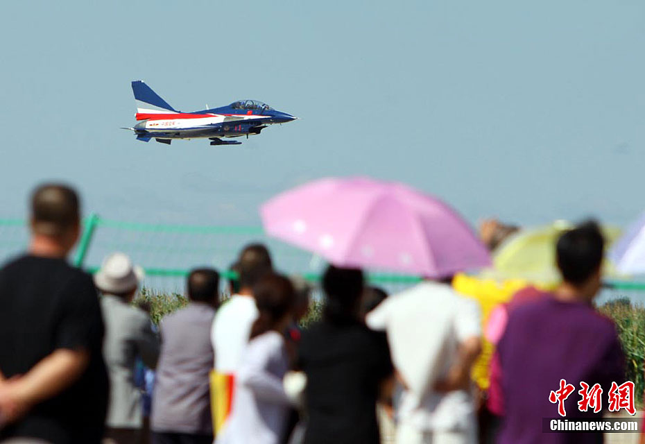 長春首屆航空展中國三支飛行表演隊齊亮相
