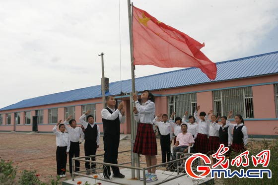 最美鄉(xiāng)村教師杜順：血液里沒了學(xué)生，心臟就不會跳動