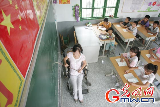 最美鄉村教師任影：心中有太陽，人生沒有陰雨天