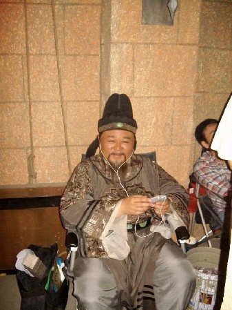 海量明星片場(chǎng)耍寶照片