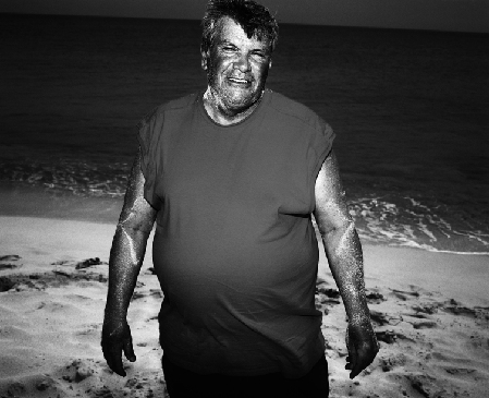 攝影師拍飛機(jī)“擦著”人頭降落奇景