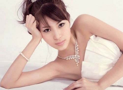 “中國第一美女空姐”張瀚寫真