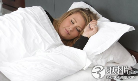 難以置信的罕見怪病：忘記呼吸 靜電過敏 聽鬧鐘響心臟停跳