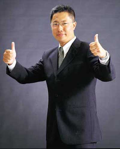 李陽(yáng)再次家暴！妻子曝光照片