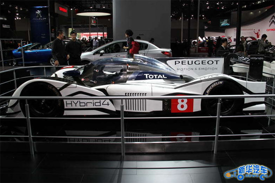 12萬人昨擠爆廣州車展 人氣火爆難掩車市寒意