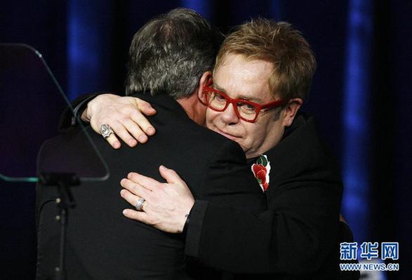 世界艾滋病日：關“艾”，從擁抱開始