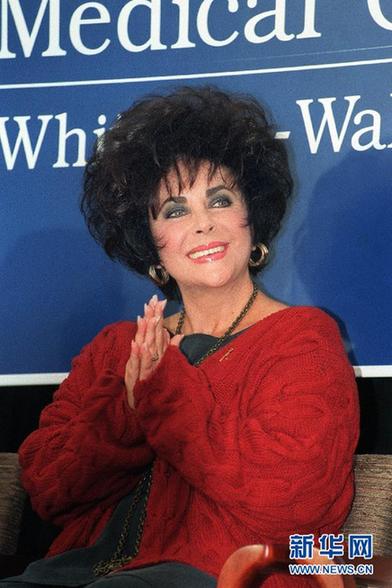 世界艾滋病日:關“艾”,從擁抱開始