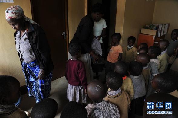 世界艾滋病日:關“艾”,從擁抱開始