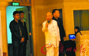 后海“和尚船震門”主角現身 稱要起訴全體網民